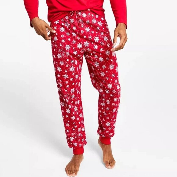 Family Pajamas Men's 2-Piece Pajama Set, Red Merry Christmas Snowflake - Picture 5 of 6